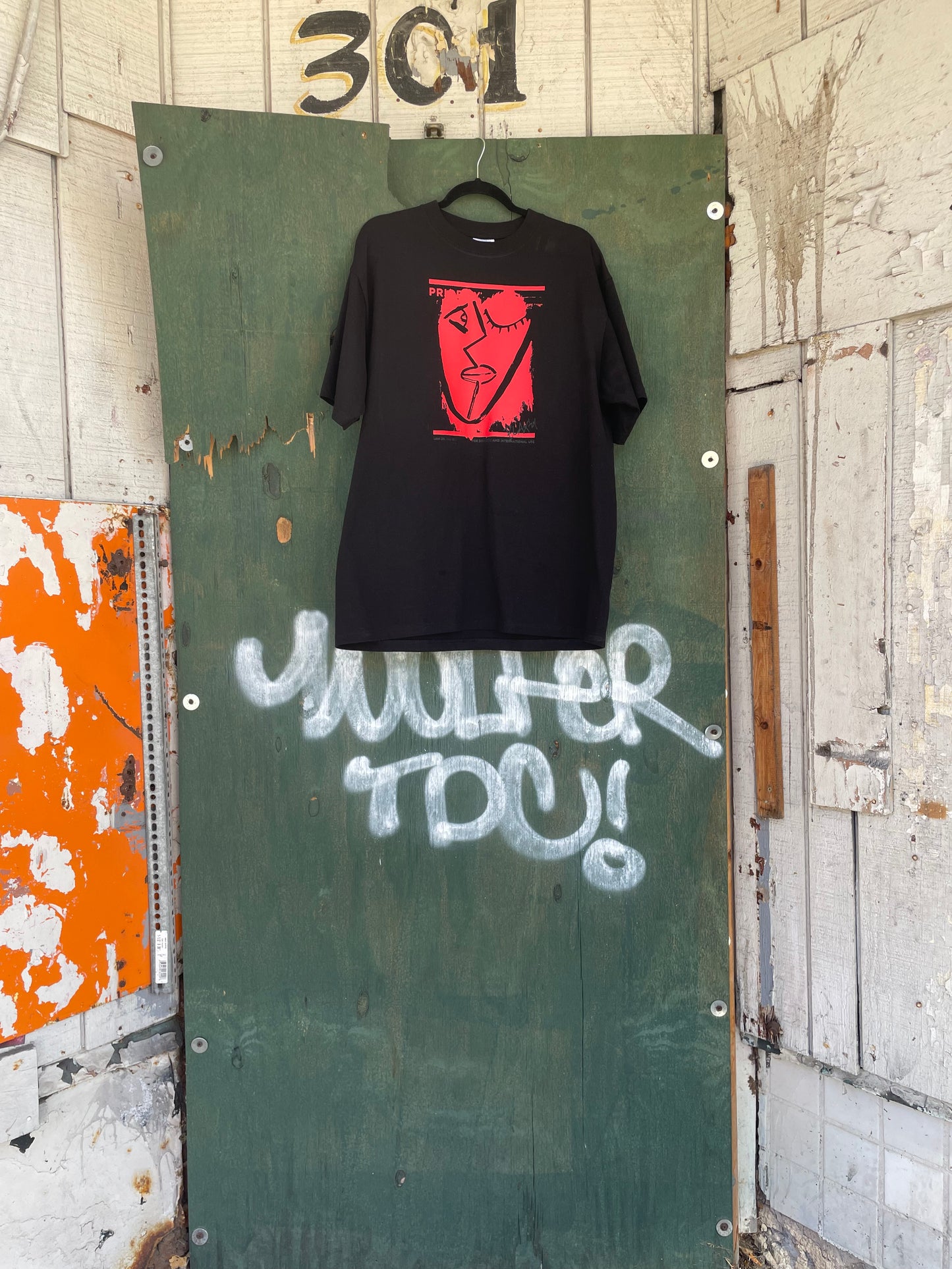 4louvres 7.5 oz Heavyweight T